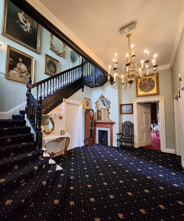 The Gothic Mansion Bristol Exterior foto